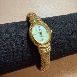 Alto Women’s Gold Bangle Watch Stretch Bracelet Minimalist Open Cuff Mesh